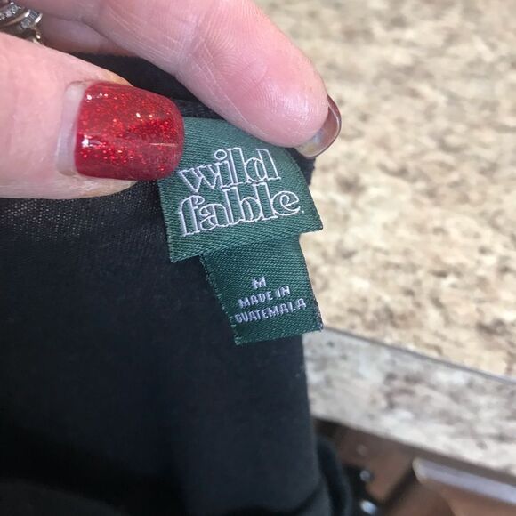 Wild fable size medium short sleeve black T-shirt - Picture 5 of 9